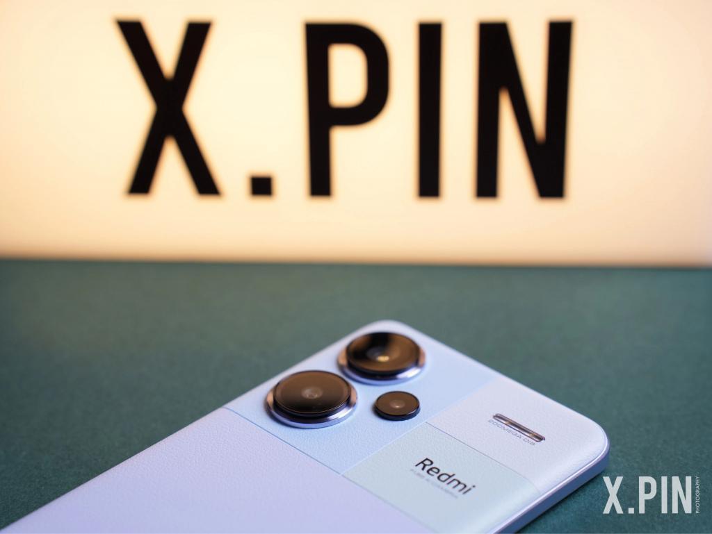 不到2000的红米用上2亿像素镜头，什么叫力大砖飞啊？