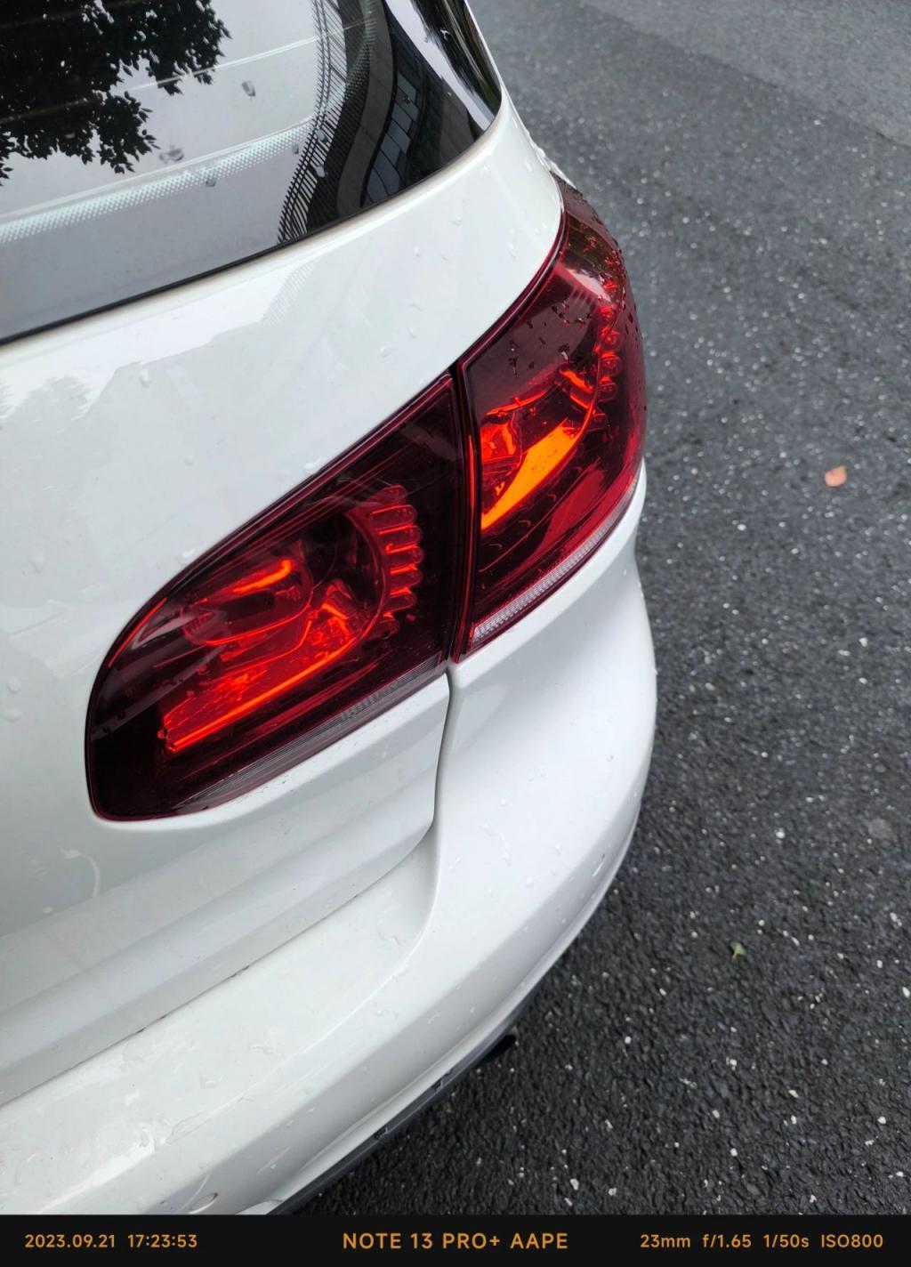 不到2000的红米用上2亿像素镜头，什么叫力大砖飞啊？