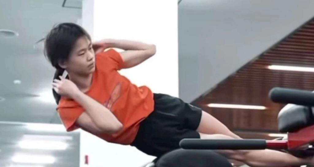 陈若琳凭什么能当全红婵的教练？