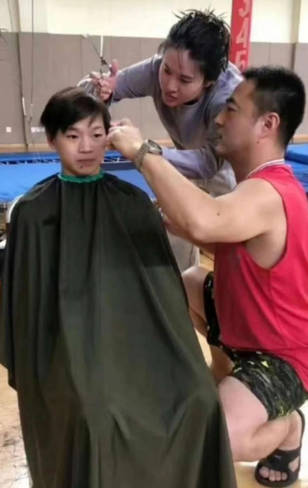 陈若琳凭什么能当全红婵的教练？