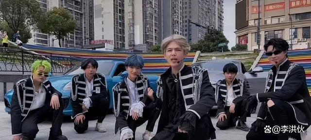 撞脸鹿晗就成了摇钱树？鹿哈七个月赚3500万，还签约翻版王一博