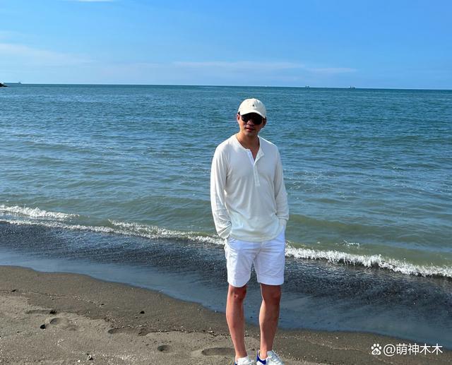 汪小菲连线称还爱大S，转头给多名女网红刷礼物秒打脸