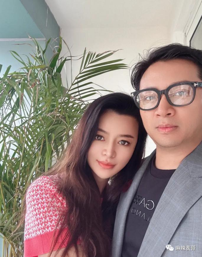 隐婚生子吃软饭，比年轻人还会玩？