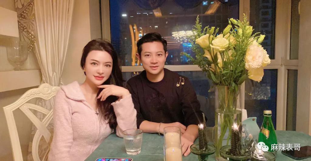 隐婚生子吃软饭，比年轻人还会玩？