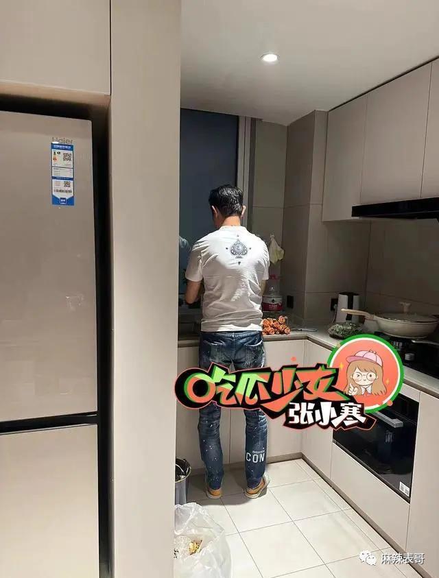 隐婚生子吃软饭，比年轻人还会玩？