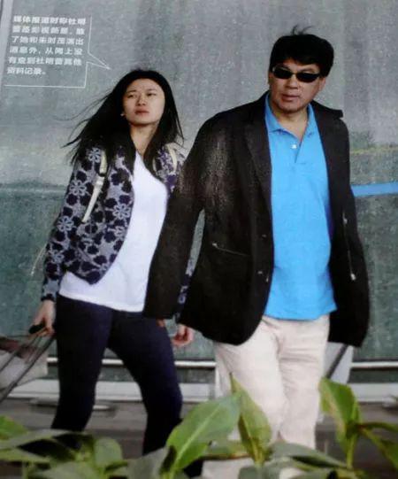 隐婚生子吃软饭，比年轻人还会玩？