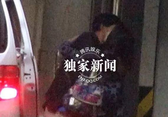 隐婚生子吃软饭，比年轻人还会玩？
