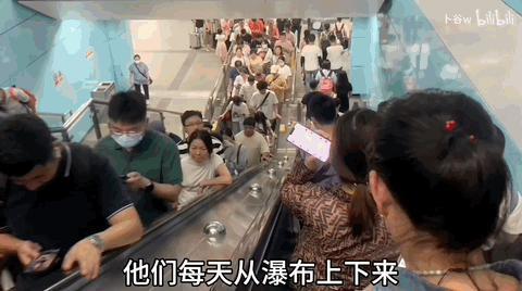 一夜爆红的少年，残酷的底层深圳