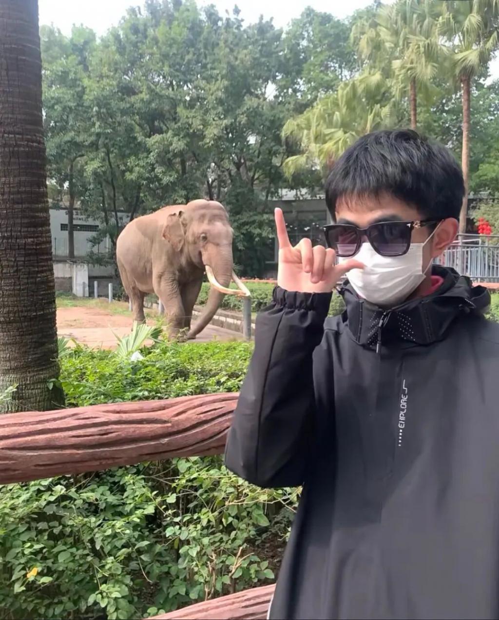 一夜爆红的少年，残酷的底层深圳