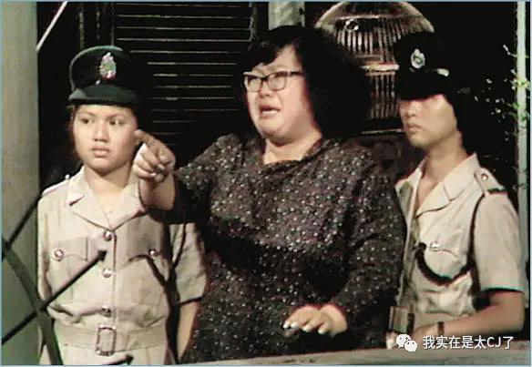 大女儿自杀离世，背后是父亲多情又薄情的一生