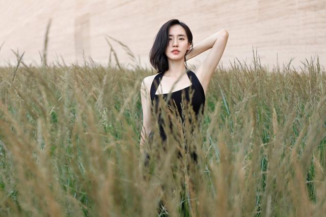 知名演员王智：不受刻板标准束缚，我比任何时候都洒脱