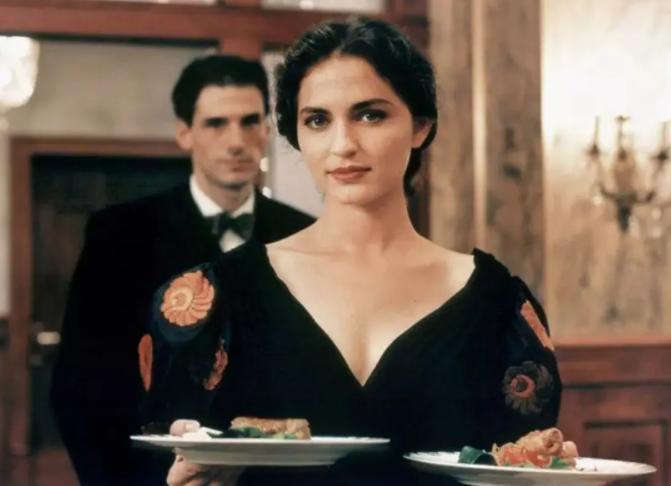 顶级美人的情欲大片，每一分钟都让人欲罢不能