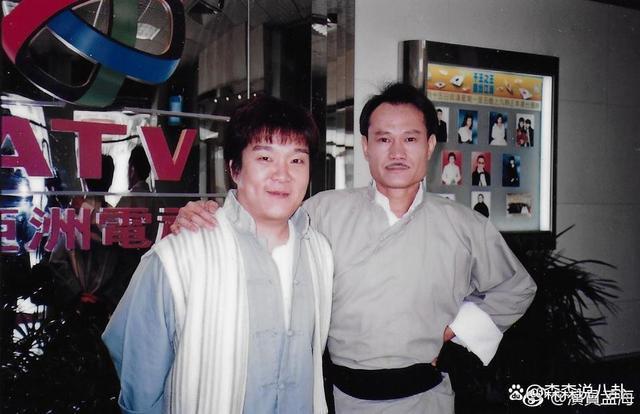 两位香港演员突传死讯，相隔仅1天，死因曝光，圈内友人发文悼念