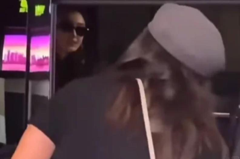 这么看…难道她真被封杀了？