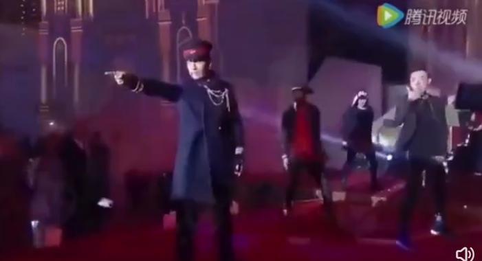 这么看…难道她真被封杀了？