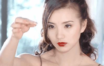 巅峰期选择隐退，她后悔吗？