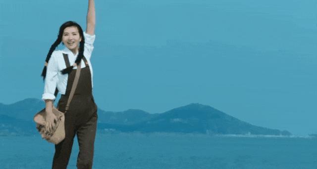 巅峰期选择隐退，她后悔吗？