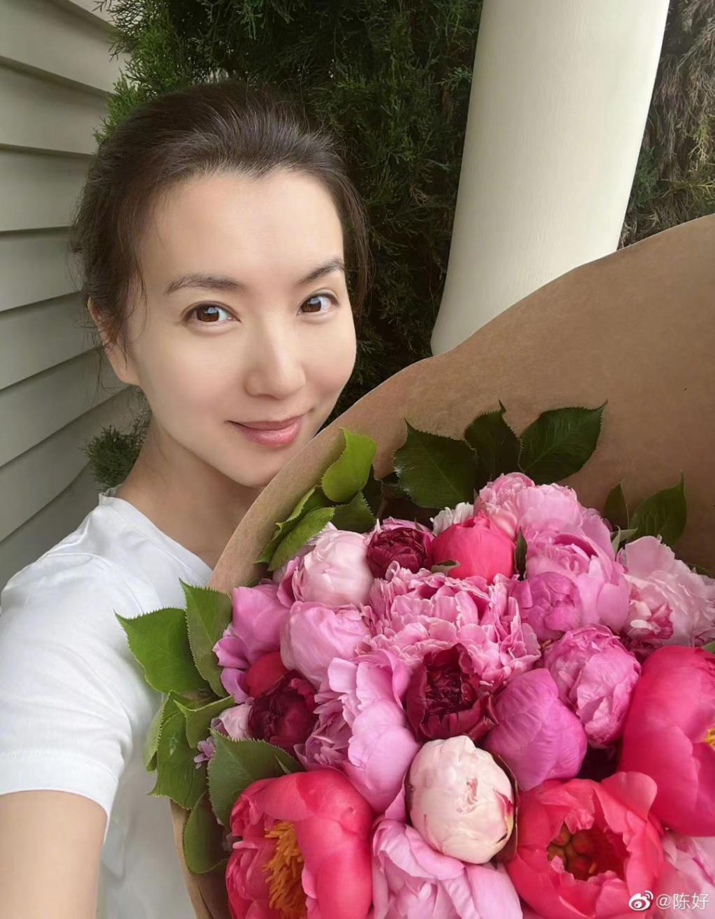 巅峰期选择隐退，她后悔吗？