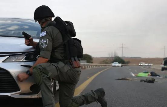 又一火药桶被点燃，留给世界五大疑问