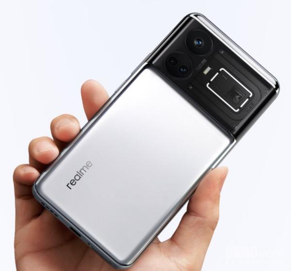 换机不一定非要等双十一 这四款手机现在买正合适