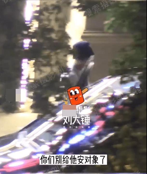 王鹤棣田曦薇相约聚餐 八卦媒体称王鹤棣是单身