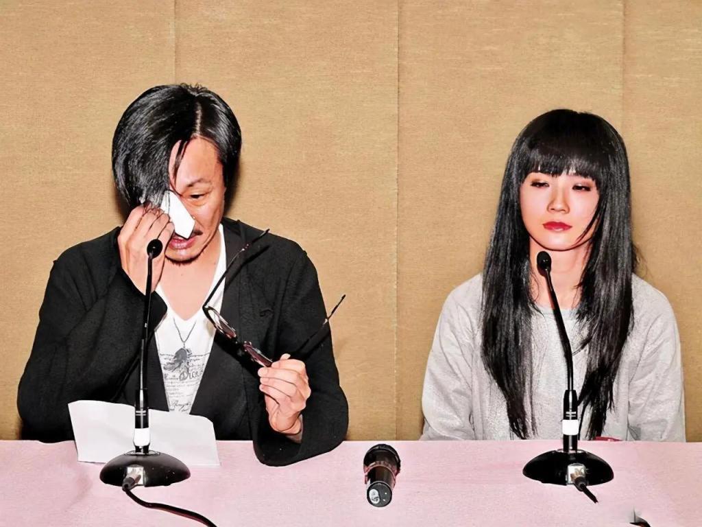 姐妹花的坎坷情史，离婚后她胖成向太…