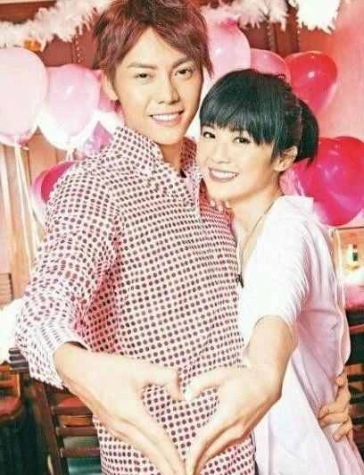 姐妹花的坎坷情史，离婚后她胖成向太…