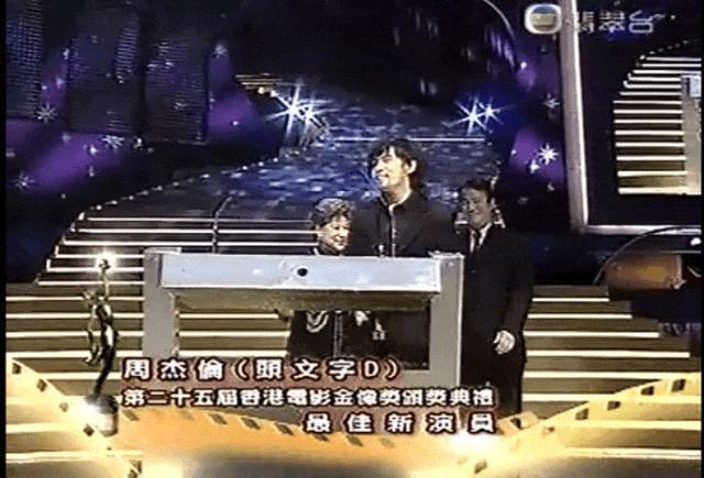 都是才华横溢音乐巨子，晚出道三年周杰伦为何比陶喆火这么多？