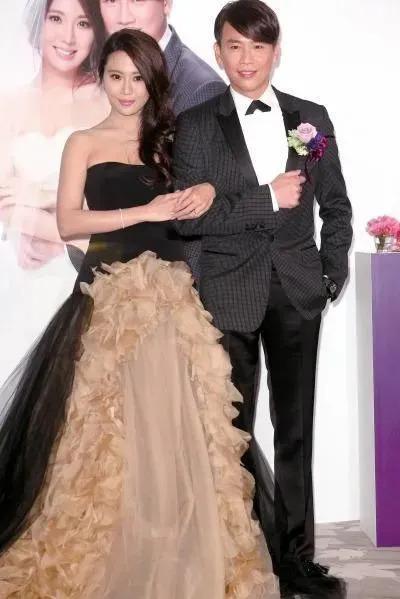 都是才华横溢音乐巨子，晚出道三年周杰伦为何比陶喆火这么多？