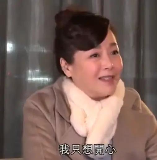 二婚4年官宣离婚，女儿公开出柜，这位女星的经历令人唏嘘