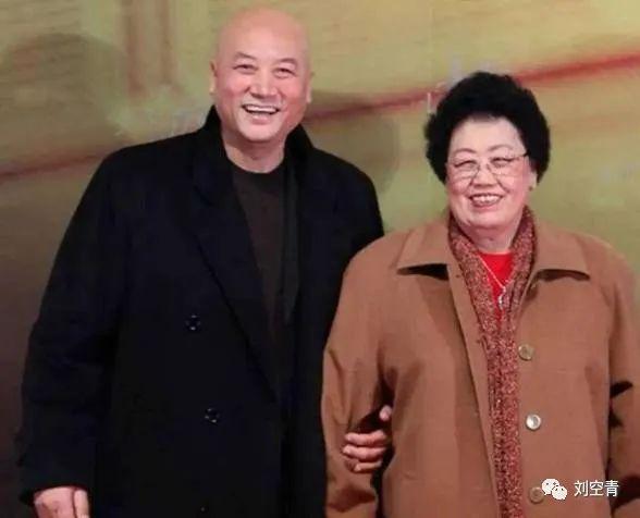 晕！26岁就嫁给富婆？还要当后爹……