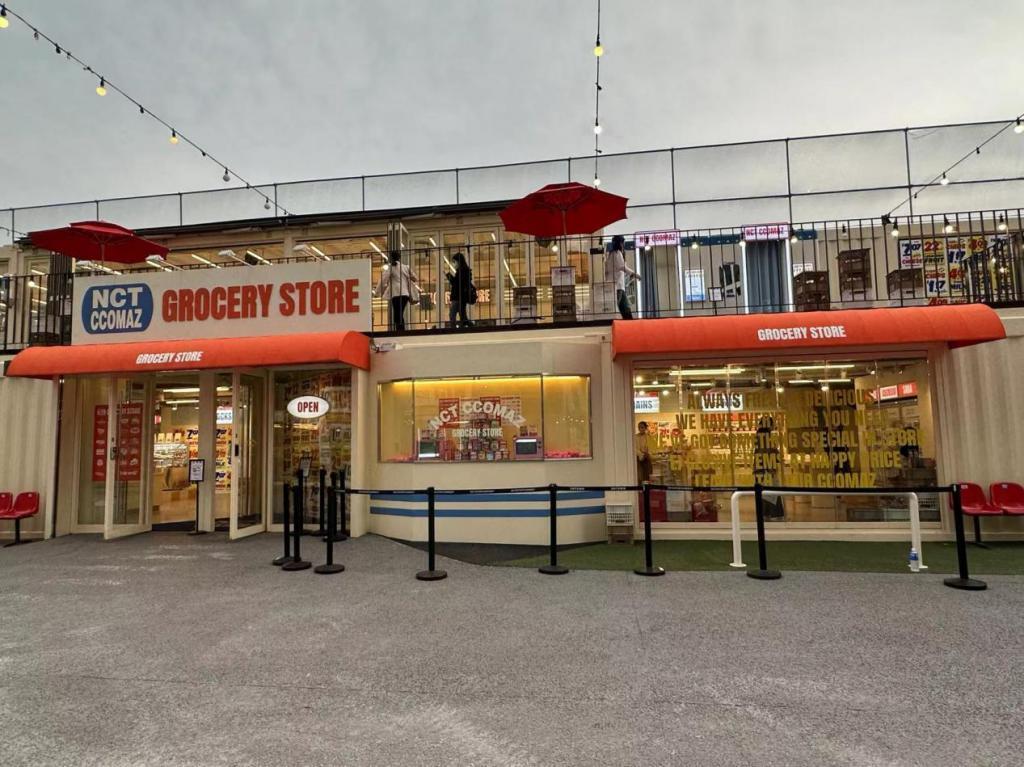 乐华开店，“割韭菜”还是王一博粉丝团建？