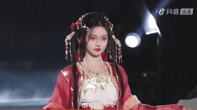 啊？这还不好看？