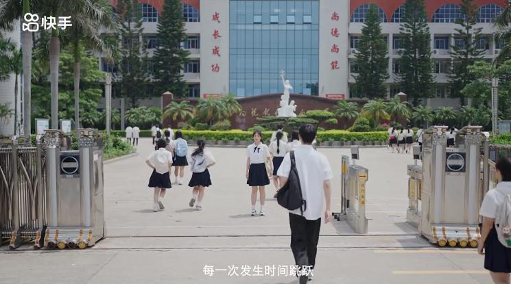 抱歉推荐晚了，剧荒又被它治好了