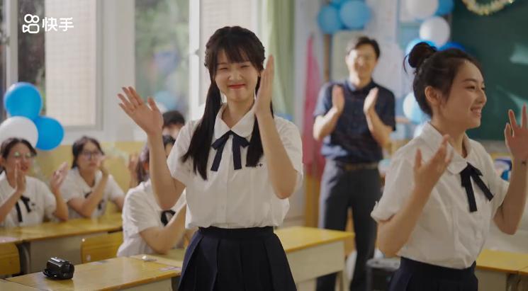 抱歉推荐晚了，剧荒又被它治好了