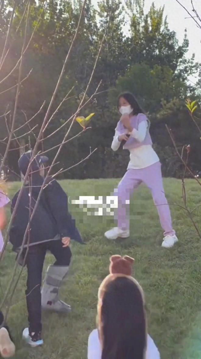 霍思燕李小璐聚会，嗯哼甜馨互动超友爱