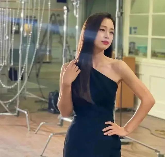顶流又陷85亿豪宅案！老婆天然白富美，他却爱整容女球手？