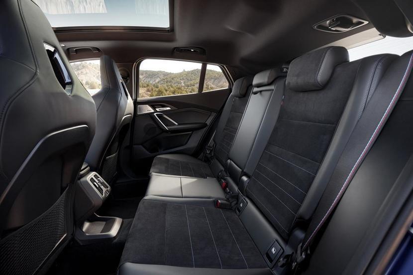 2024 款宝马 X2 紧凑型 SUV 发布：全新外观设计更加动感