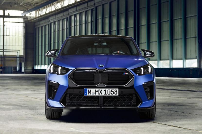 2024 款宝马 X2 紧凑型 SUV 发布：全新外观设计更加动感