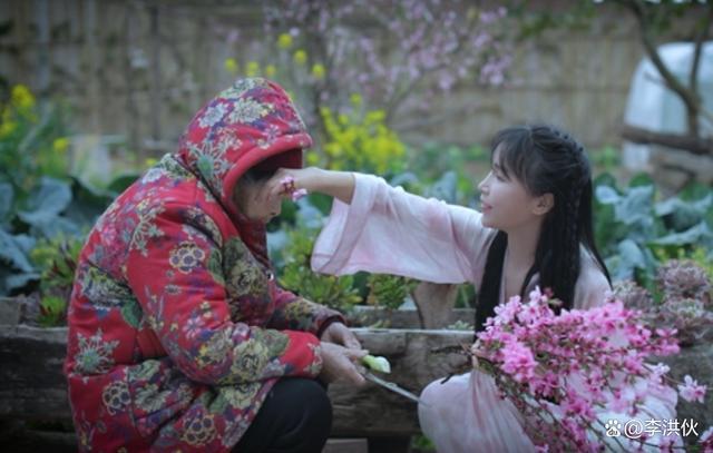 李子柒到底有多牛？停更一年每月仍有10多万美元进账