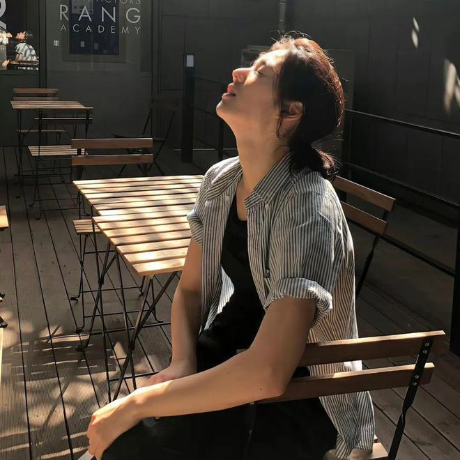 为什么张元英的油腻，逐渐转移到内娱小花脸上了？