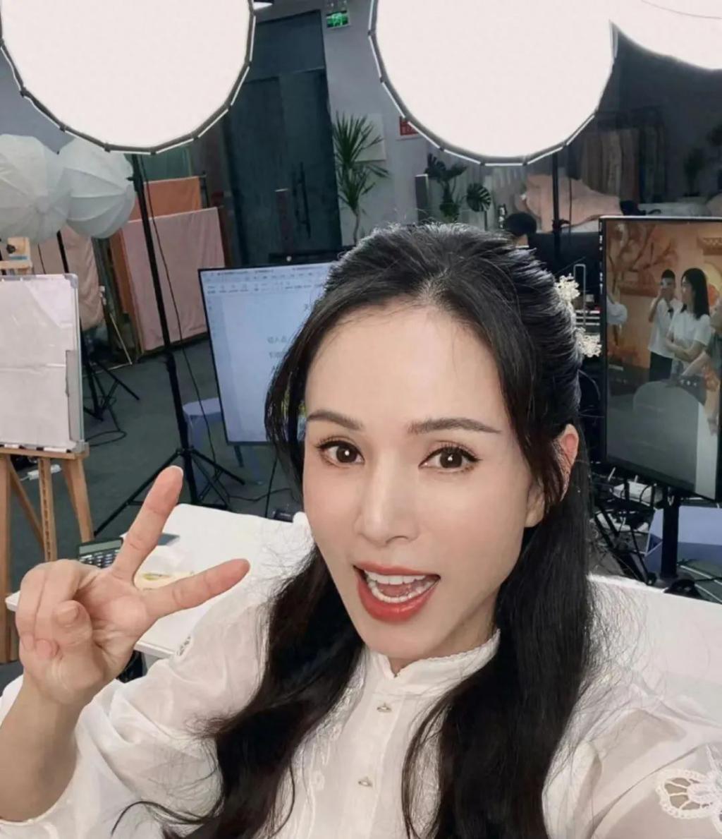 网传《浪姐5》名单：张小斐戚薇加入，林依晨童瑶都来了