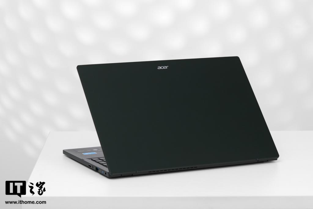 宏碁传奇 Edge 16开箱，轻薄本中的黑武士