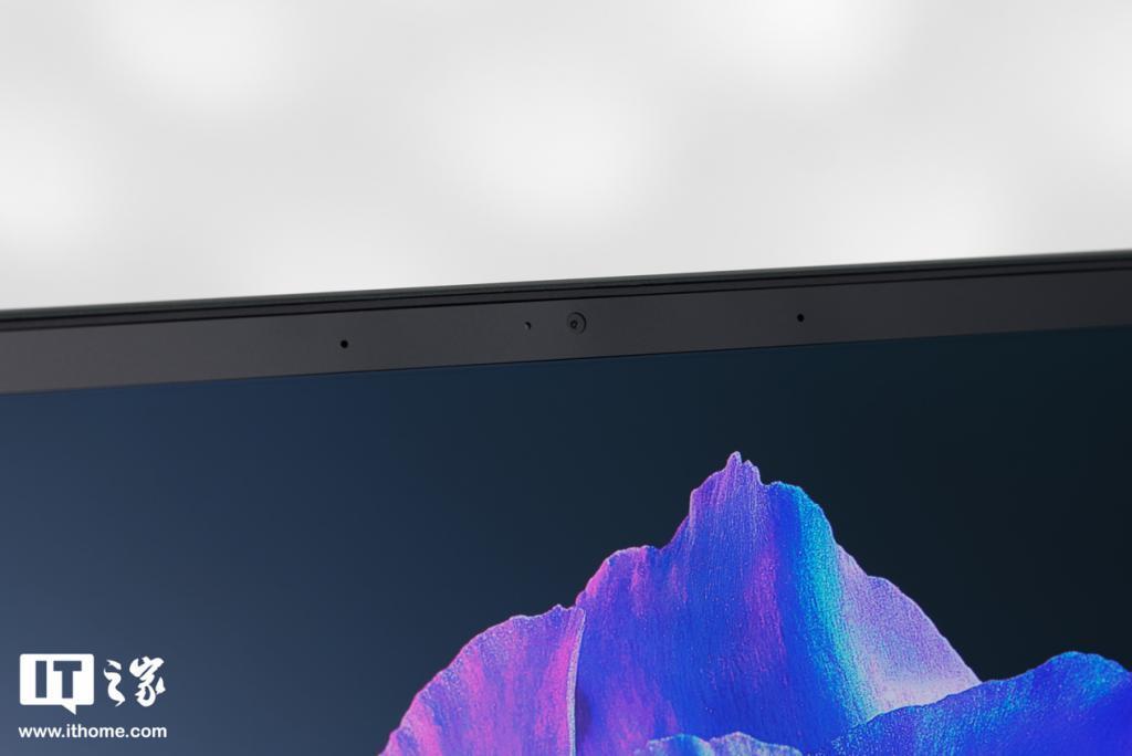 宏碁传奇 Edge 16开箱，轻薄本中的黑武士