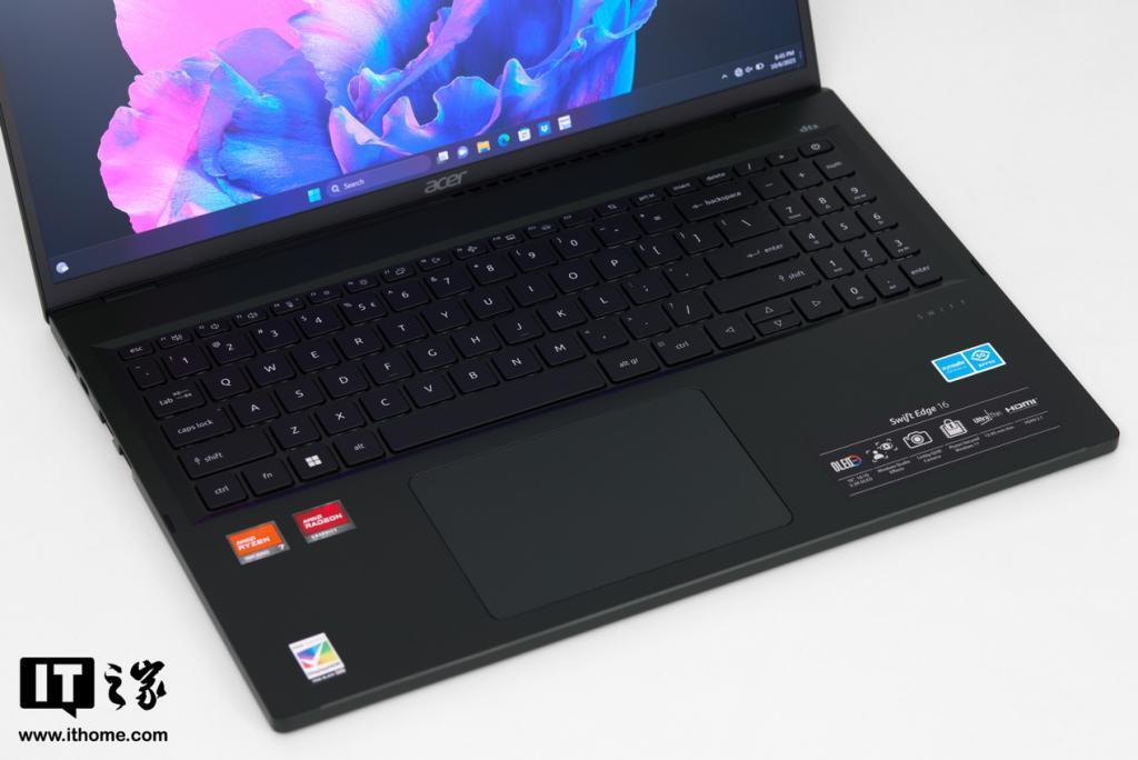 宏碁传奇 Edge 16开箱，轻薄本中的黑武士