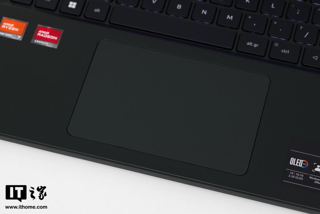 宏碁传奇 Edge 16开箱，轻薄本中的黑武士