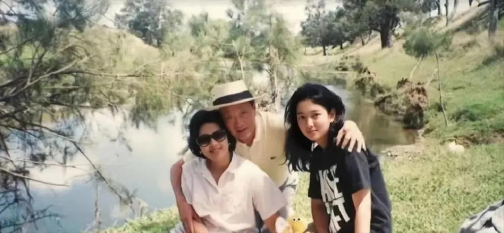 现实版庶女斗倒嫡子？最强港圈豪门女继承人的手腕是真的绝…