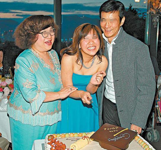 歌坛大姐大怒骂老渣男