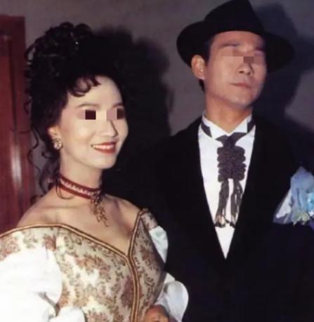 歌坛大姐大怒骂老渣男