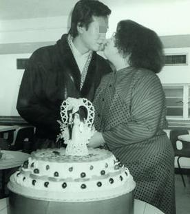 歌坛大姐大怒骂老渣男